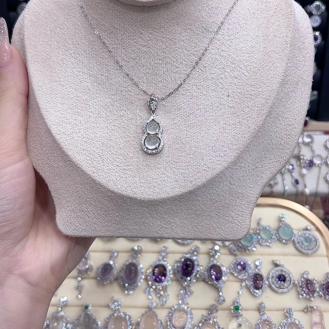 颈饰银S925镶嵌水晶