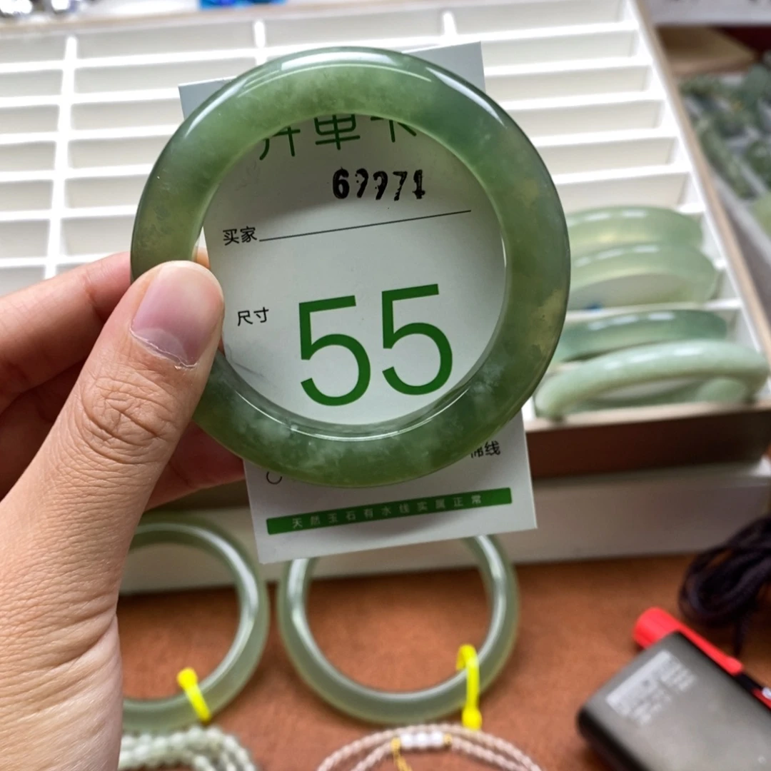 未镶嵌蛇纹石玉手镯