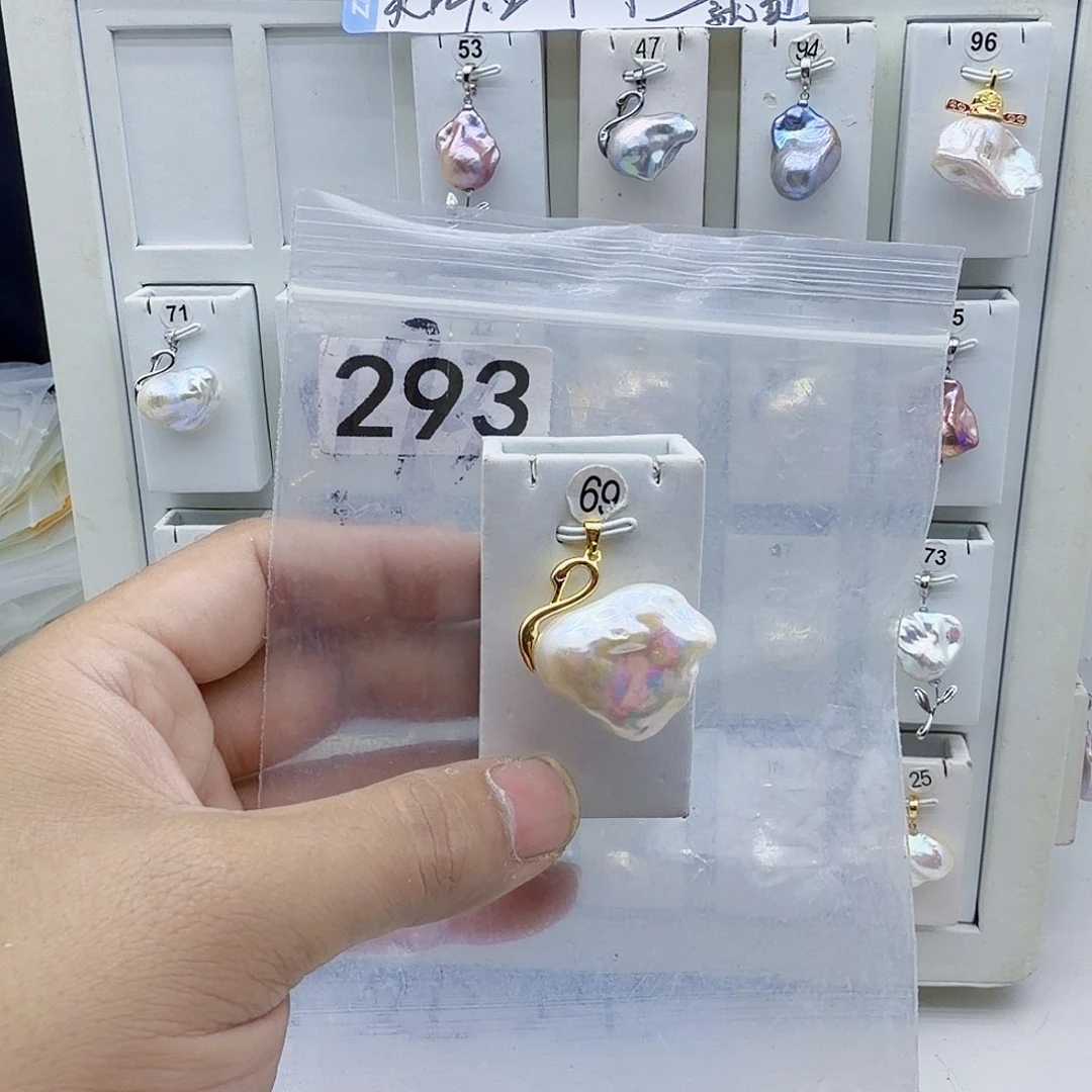 淡水珍珠合金颈饰