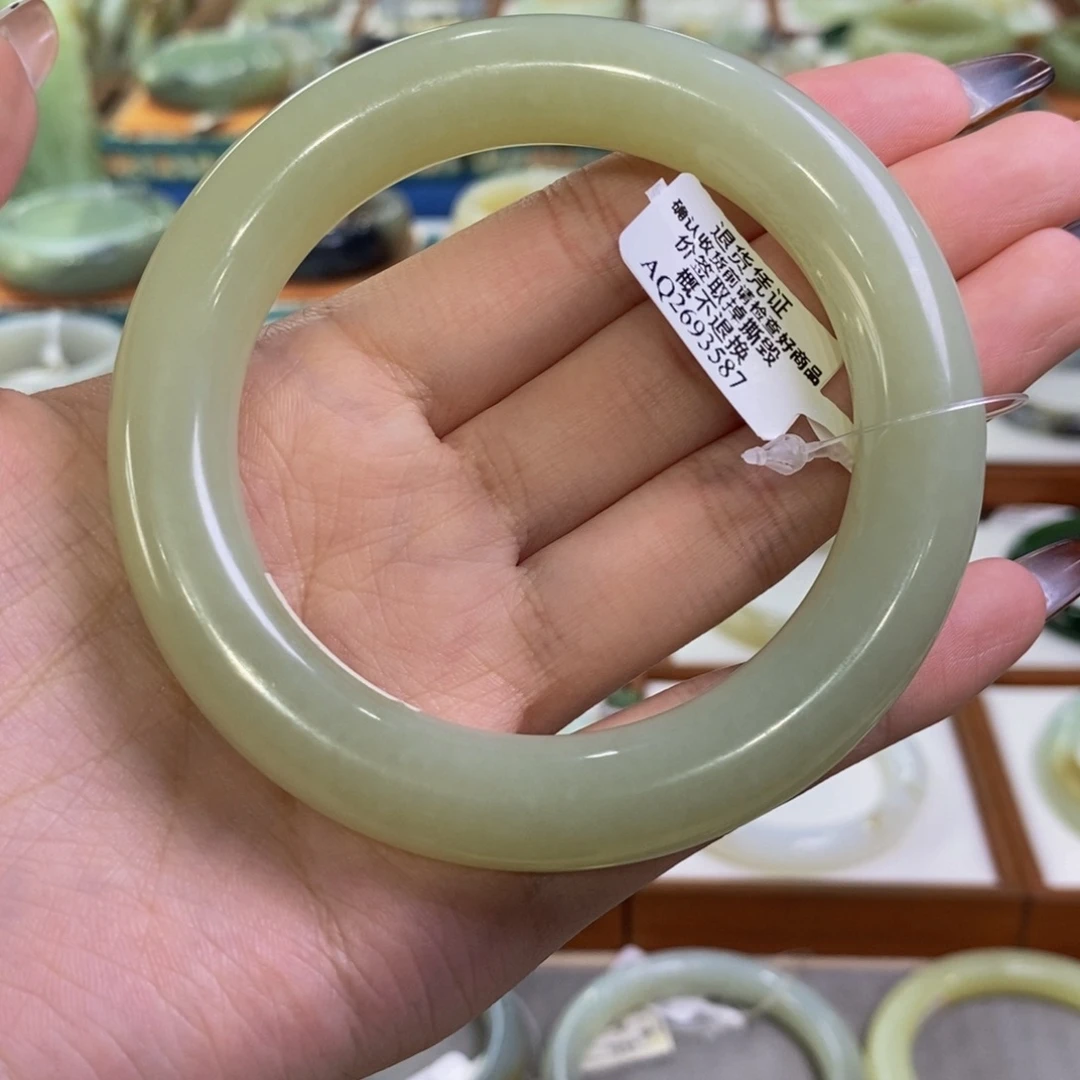 和田玉未镶嵌手镯且末暖黄圆条60/61