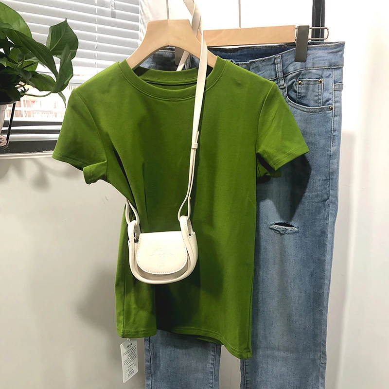 绿色正肩T恤女时尚显白夏2025新款韩版休闲百搭修身短袖体恤上衣