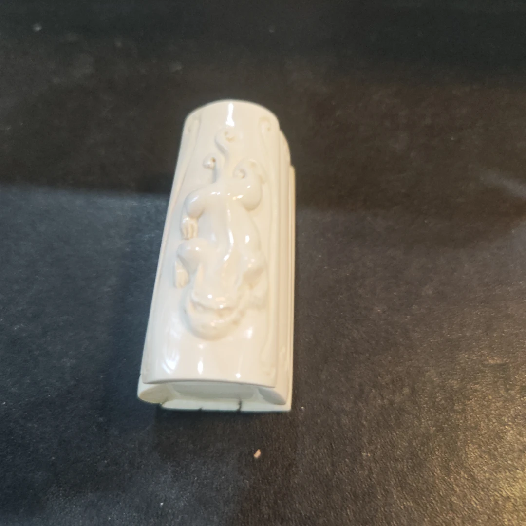 猛犸约64克雕刻件cZL1207