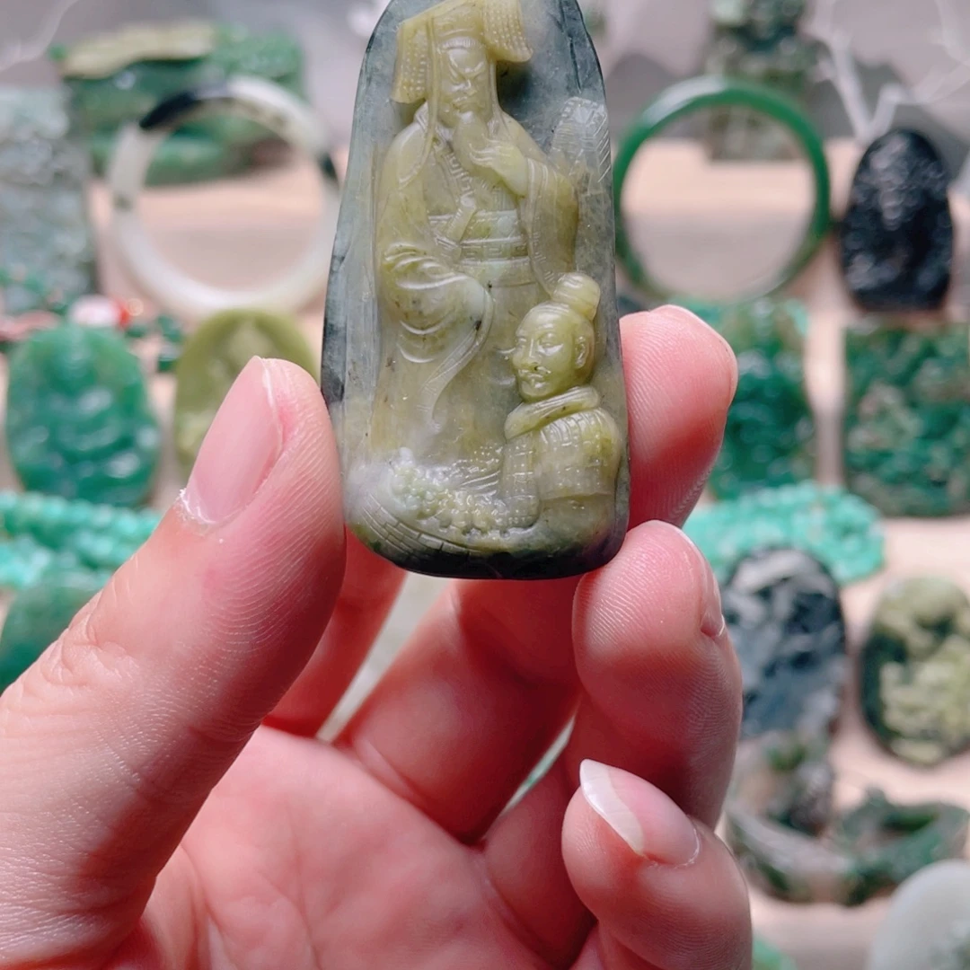 独山玉未镶嵌颈饰