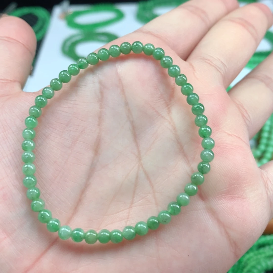 翡翠手链未镶嵌翡翠