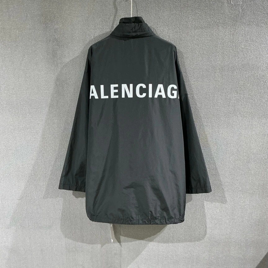 99新 Balenciaga/巴黎世家 （pm）背后印花冲锋衣外套 36码/1230