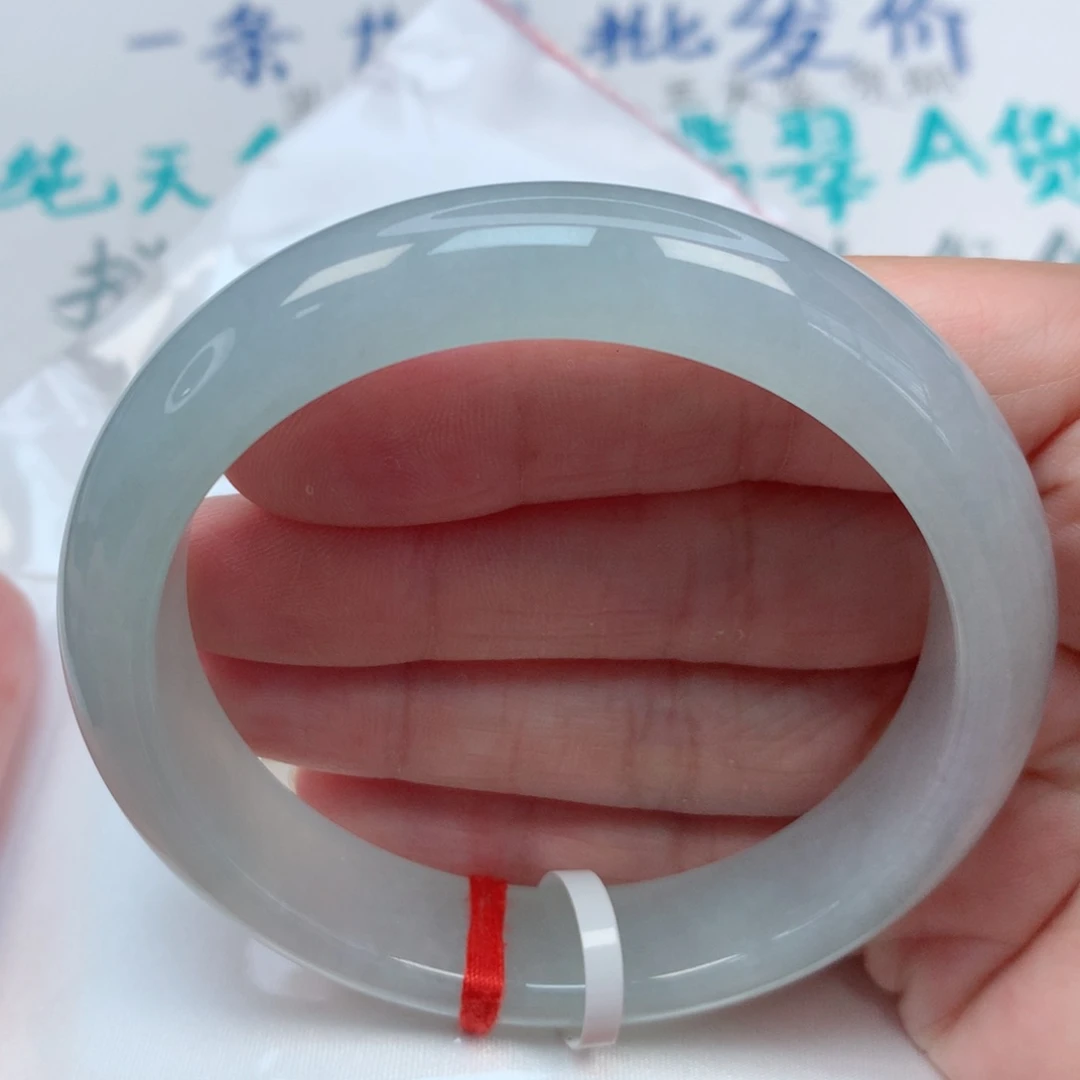 翡翠手镯未镶嵌58.7圈 冰冰胶润 完整度高