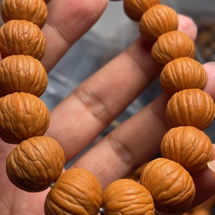 猴头核桃吊坠文玩手串