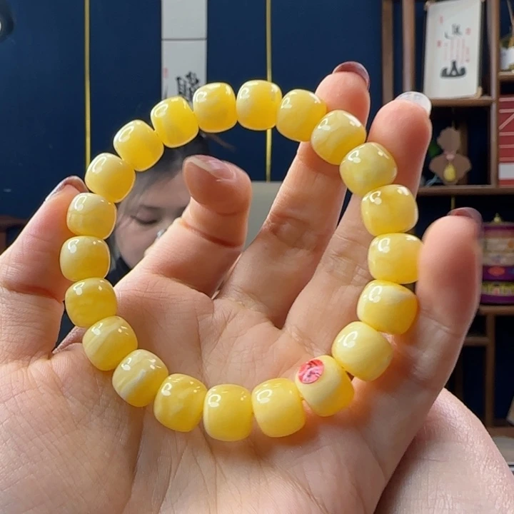 蜜蜡吊坠(赠链)未镶嵌