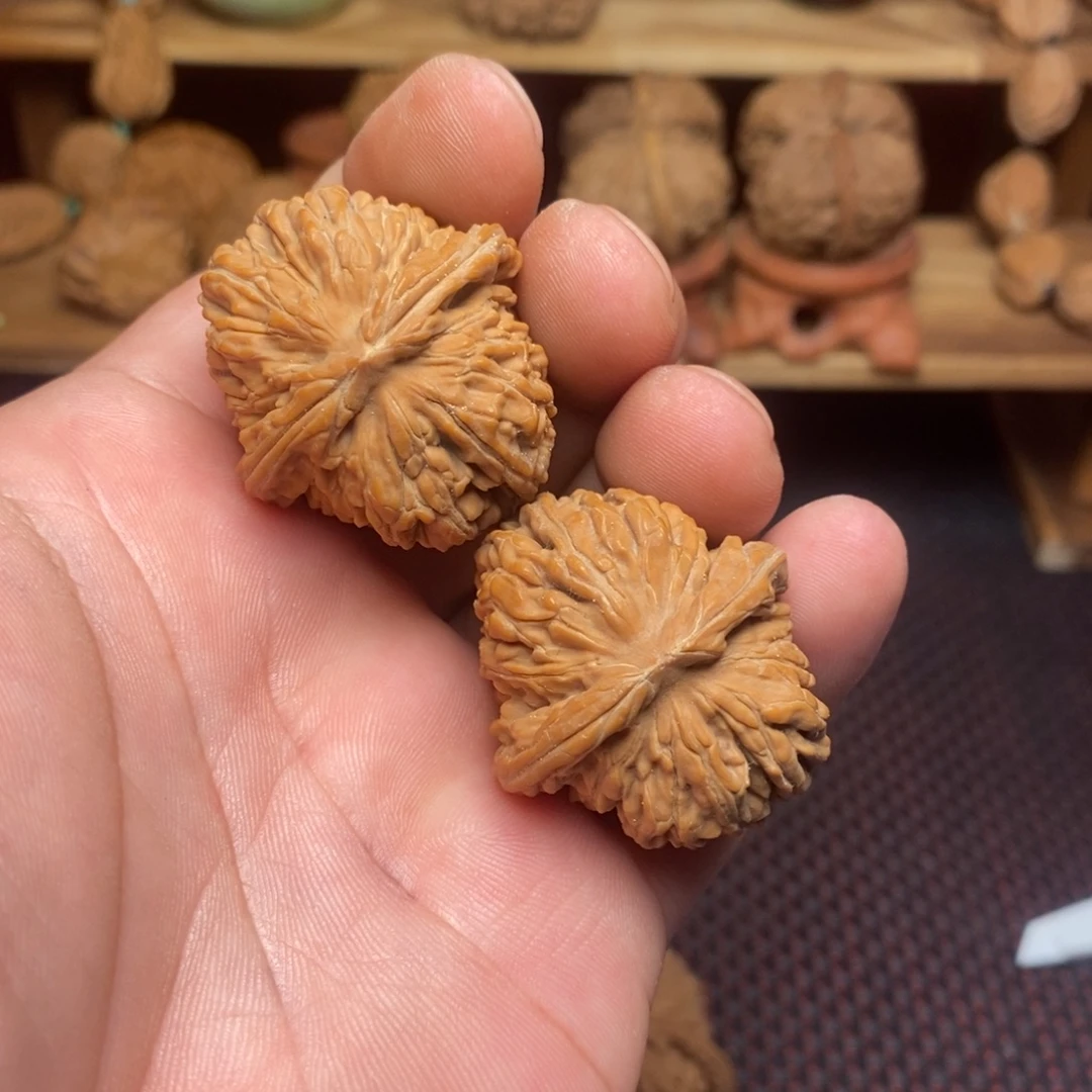 奇***葩把件文玩核桃文玩