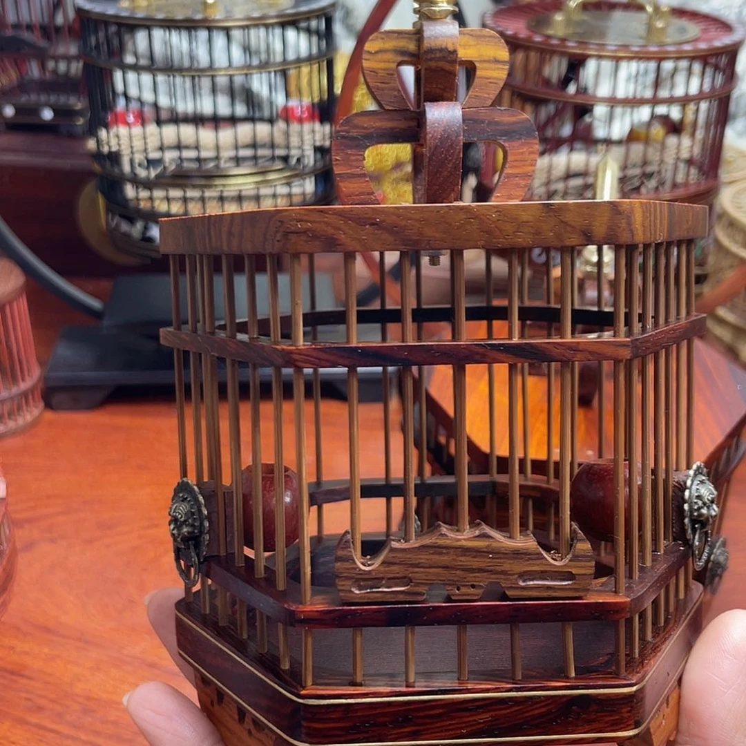 红木素面六角蝈蝈笼