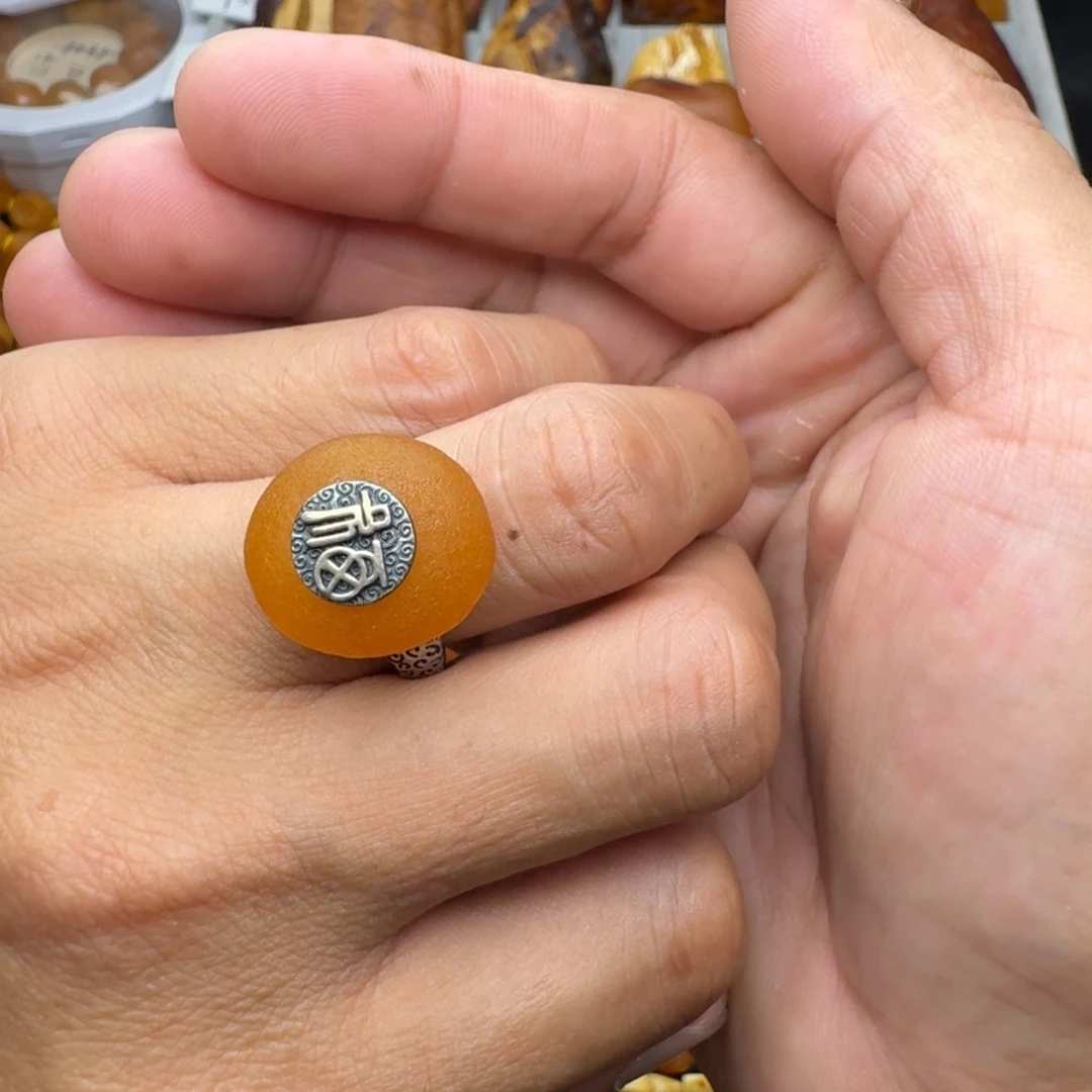 琥珀银S925镶嵌珠宝奇石天然蜜蜡戒指