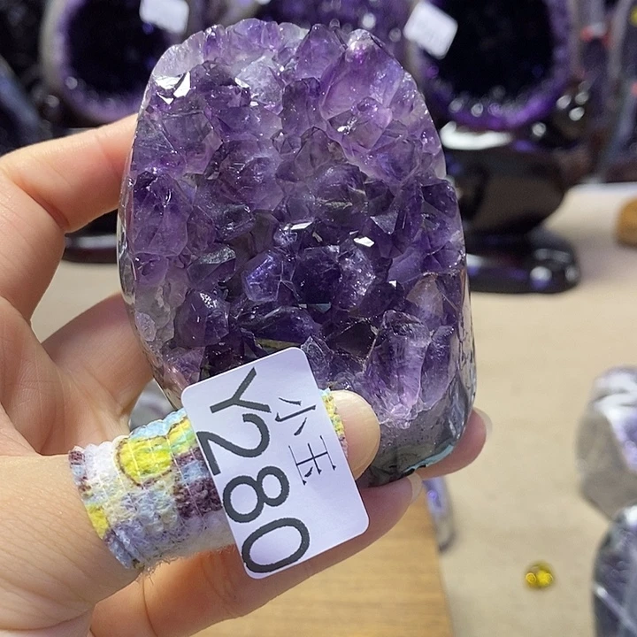 未镶嵌水晶大型摆件（非配饰）摆件