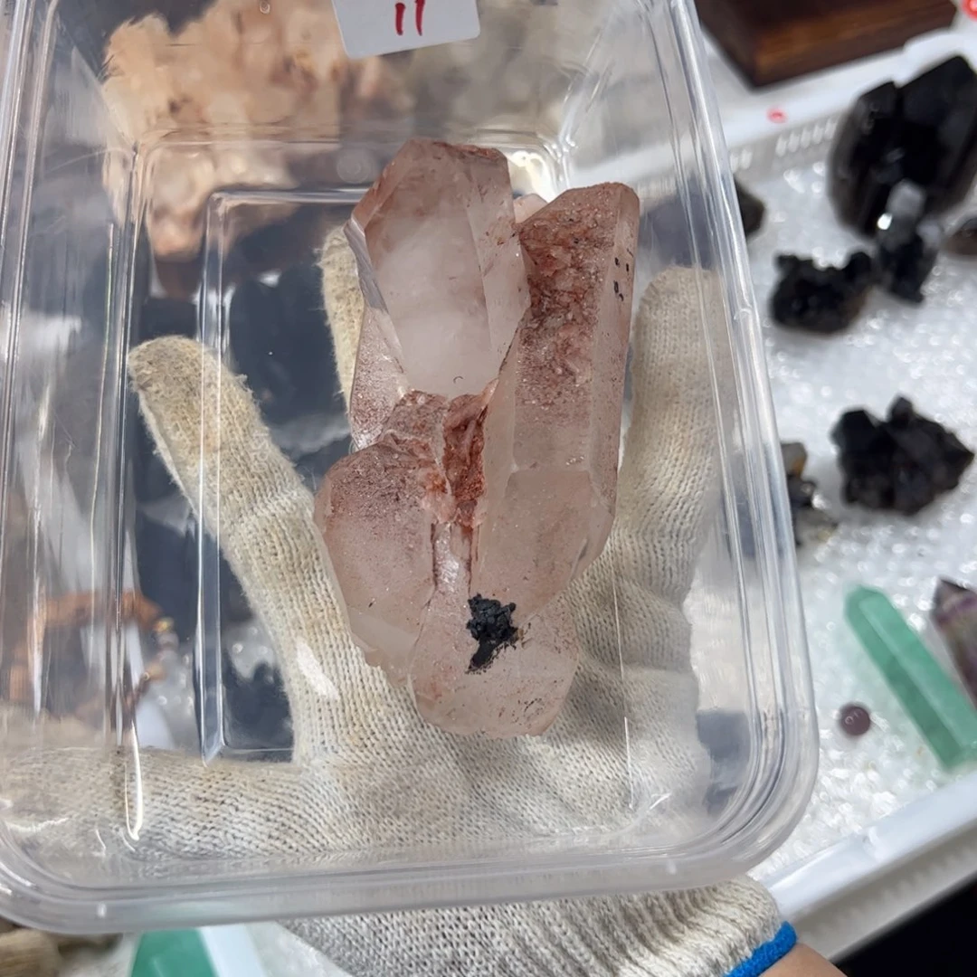 美***始水晶未镶嵌珠宝半成品