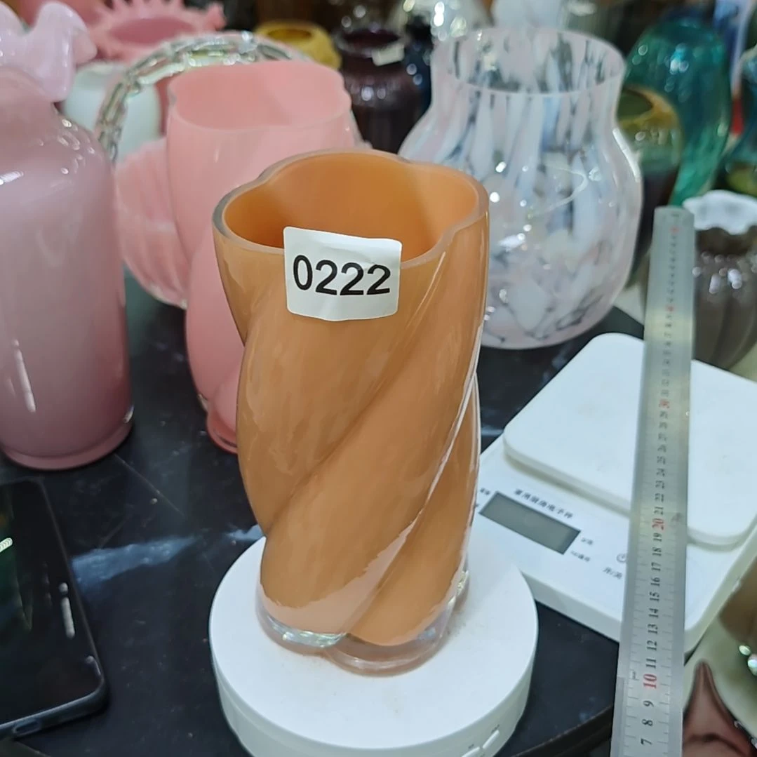 高20口9琉璃造型花瓶