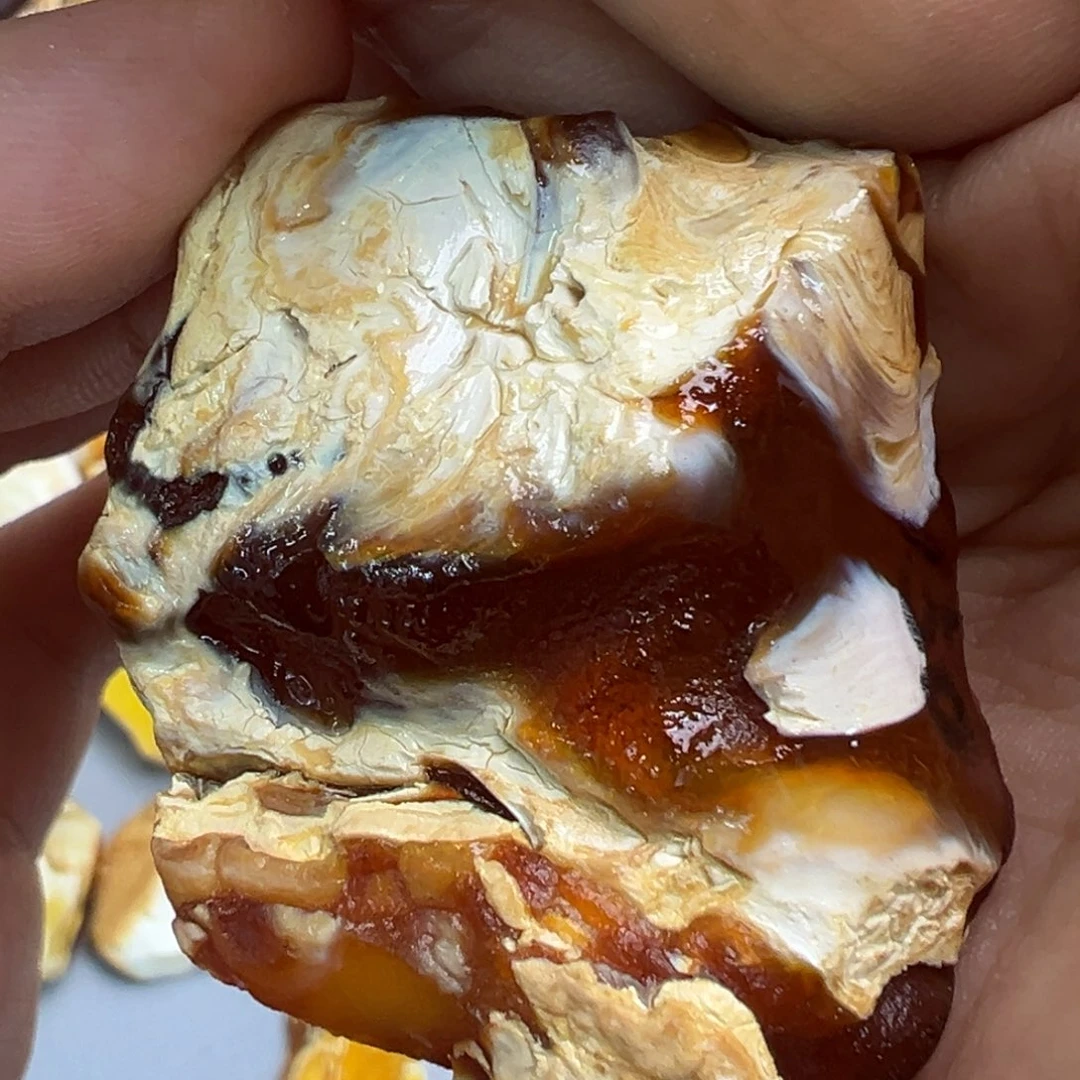 定制琥珀未镶嵌蜜蜡