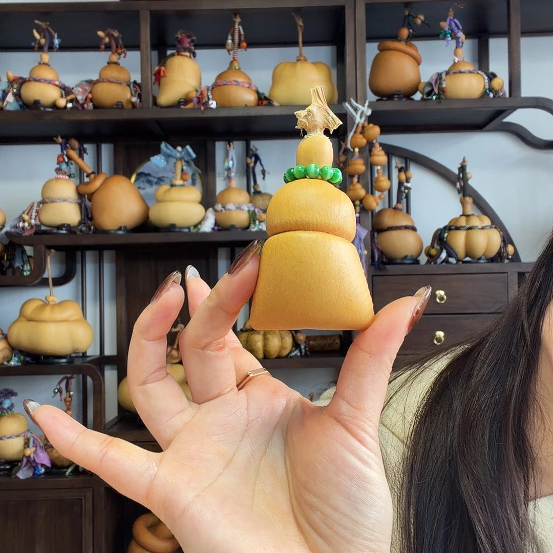 Y***B手把布袋葫芦把件