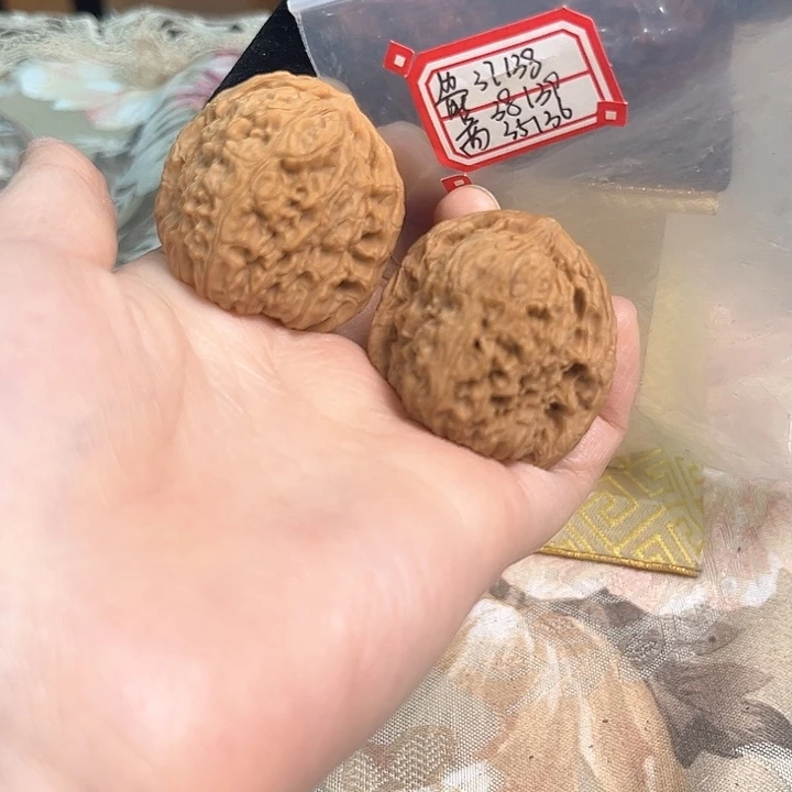 文玩核桃把件赵喜满南将石