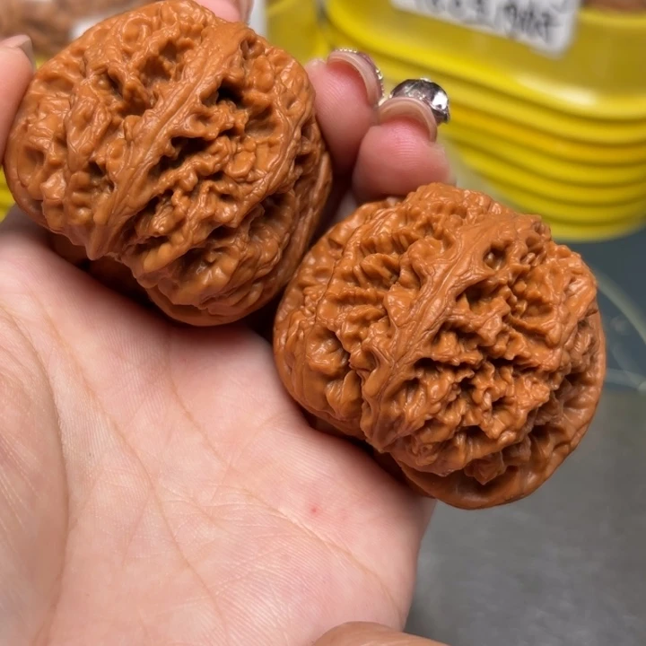 文玩核桃吊坠48-32014-02