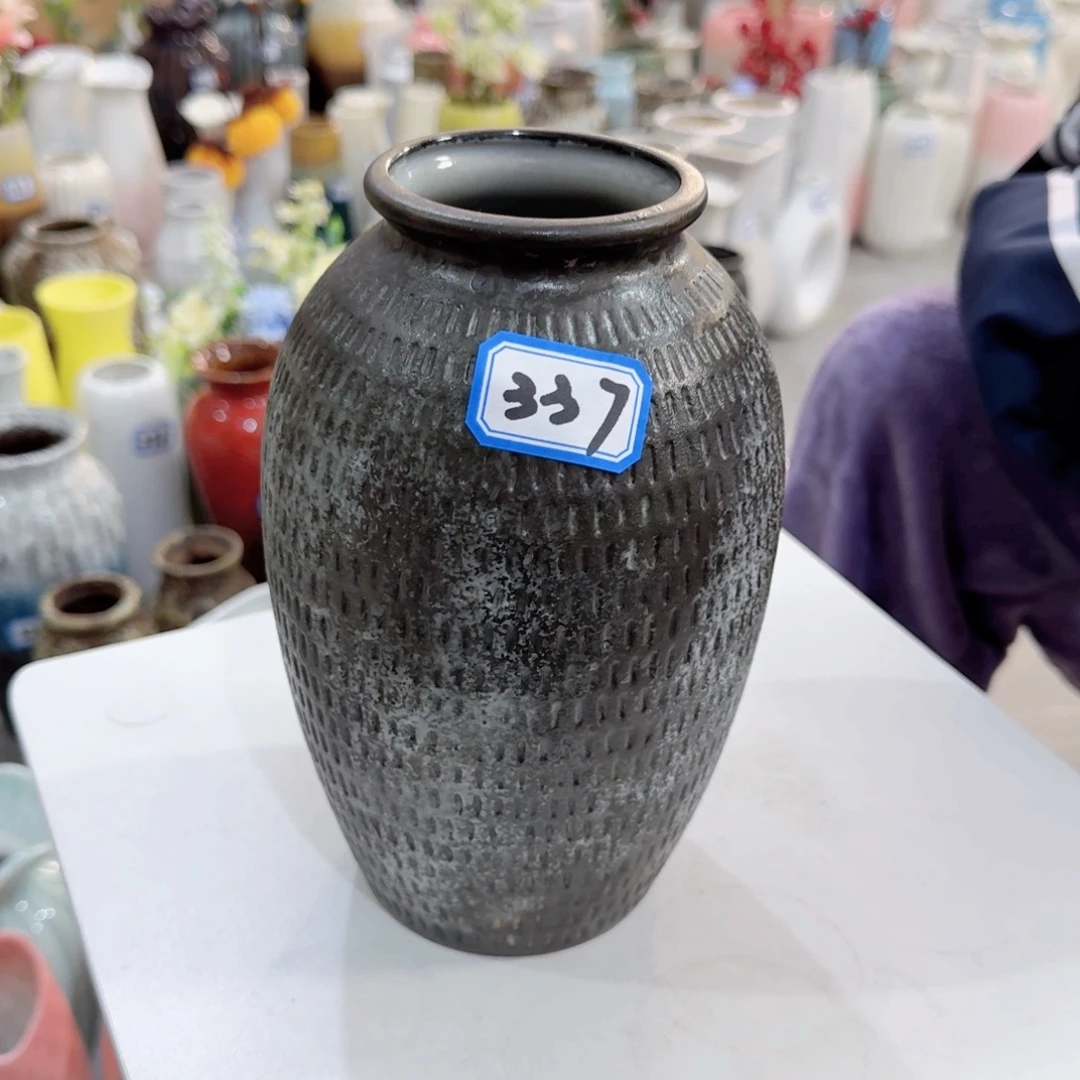 337号陶瓷高20.5厘米一个