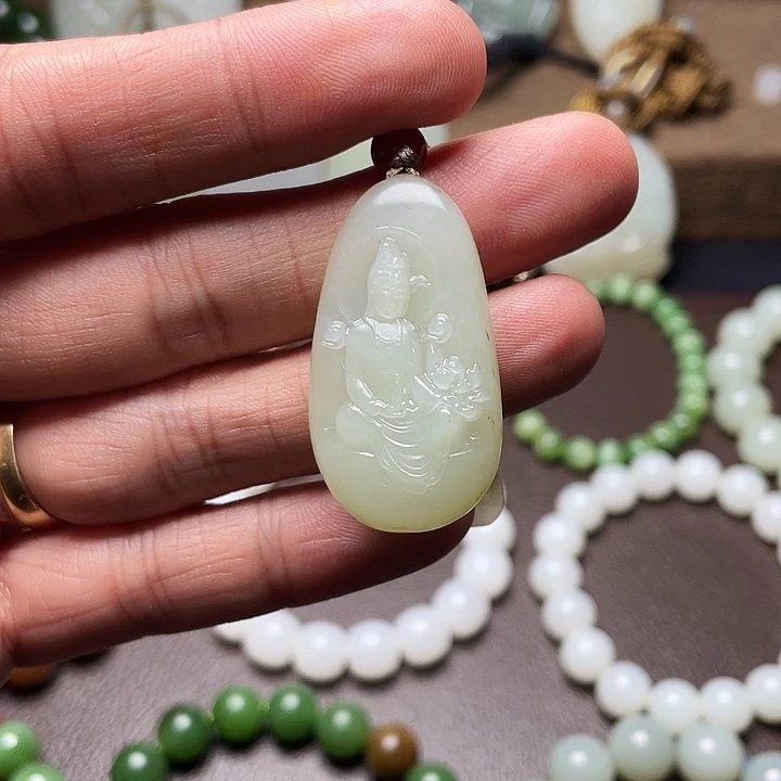 和田玉（糖玉）未镶嵌颈饰