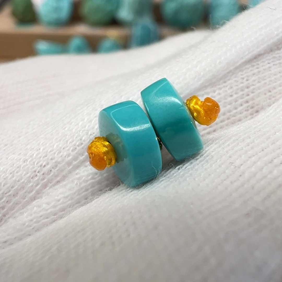 绿松石配饰未镶嵌