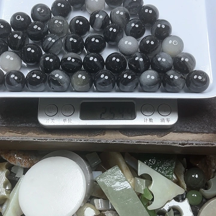 和田玉（糖玉）和田玉边角料9K金镶嵌懒**～