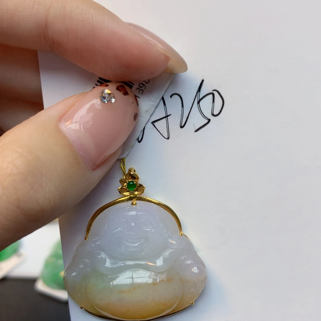 翡翠18K金镶嵌颈饰