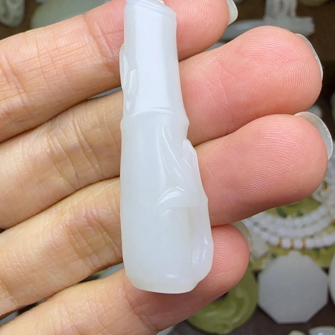 和田玉未镶嵌挂件竹节