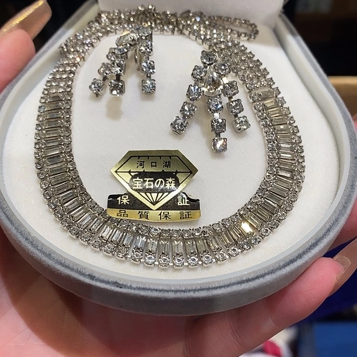j***x中古香水沐浴露持久留香