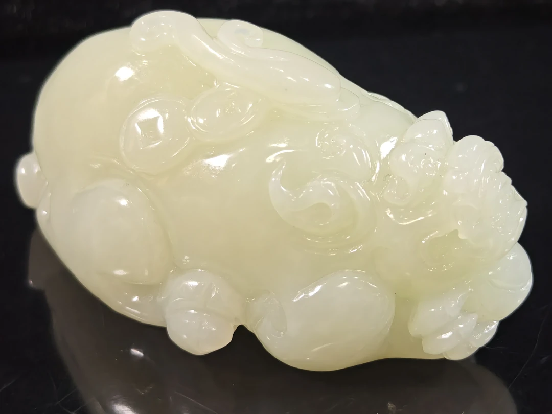 天然和田玉貔貅摆件手把件242克90*41*42mm