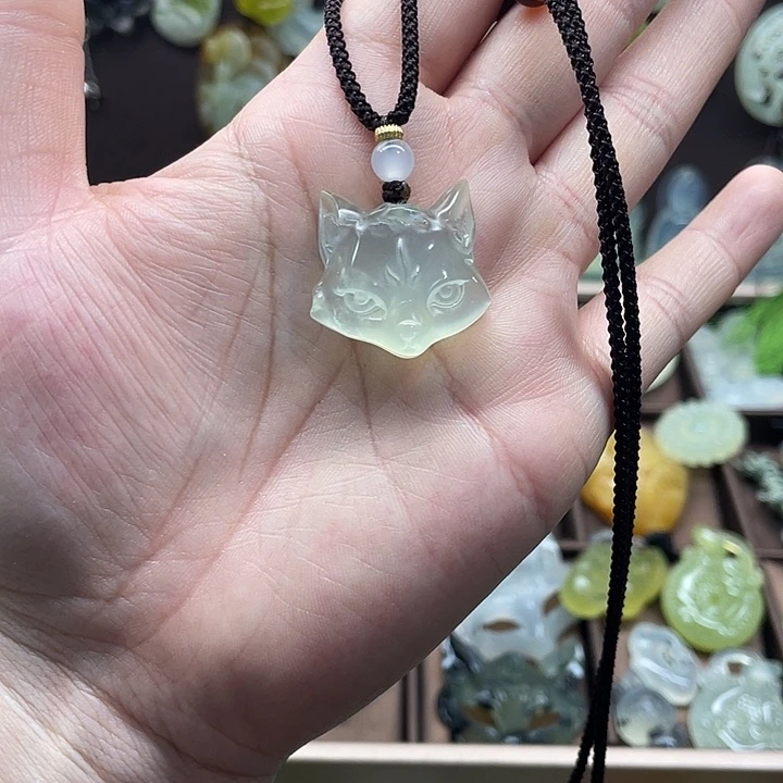 合金蛇纹石玉颈饰
