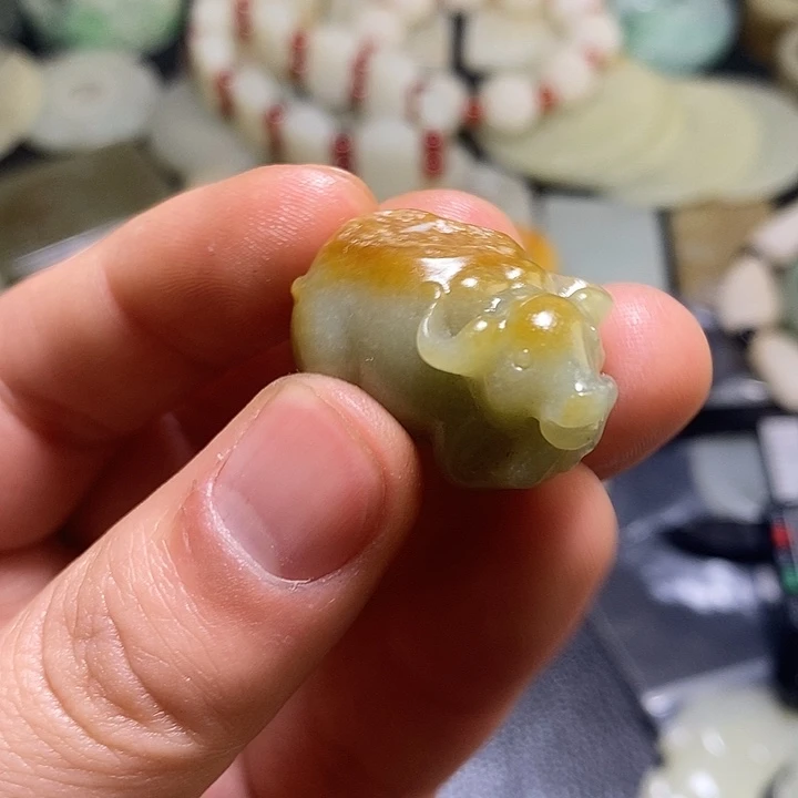 和田玉（糖玉）未镶嵌颈饰