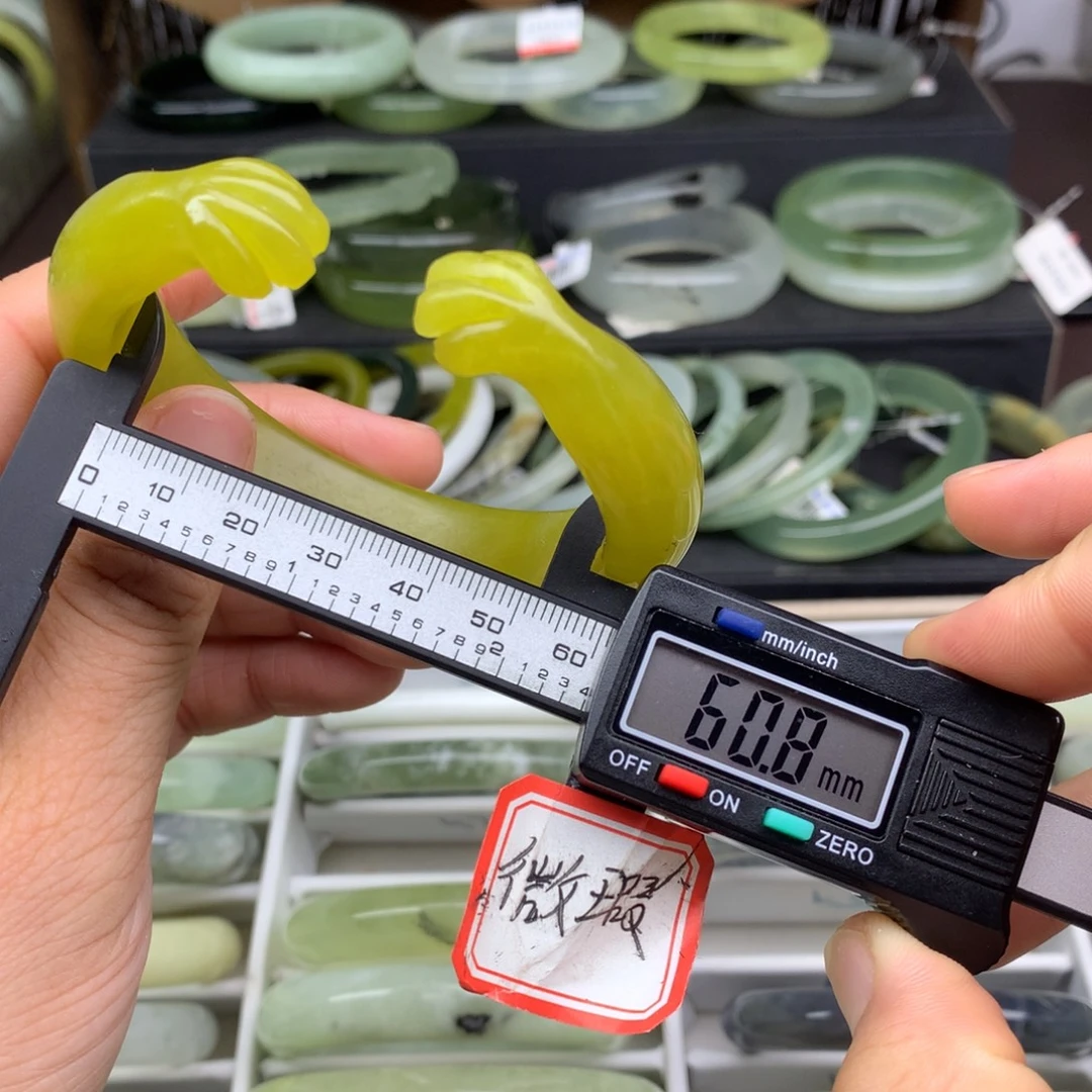蛇纹石玉未镶嵌手镯578