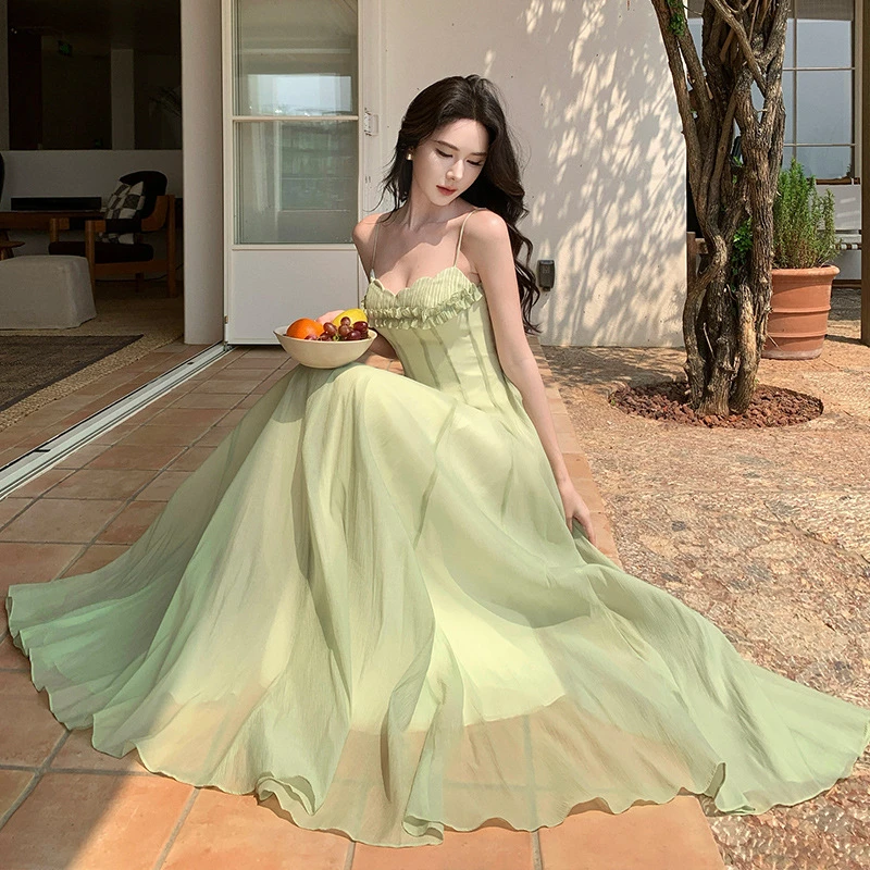 tccx9785法式度假风吊带连衣裙女2025夏季新款氛围感雪纺抹胸长裙