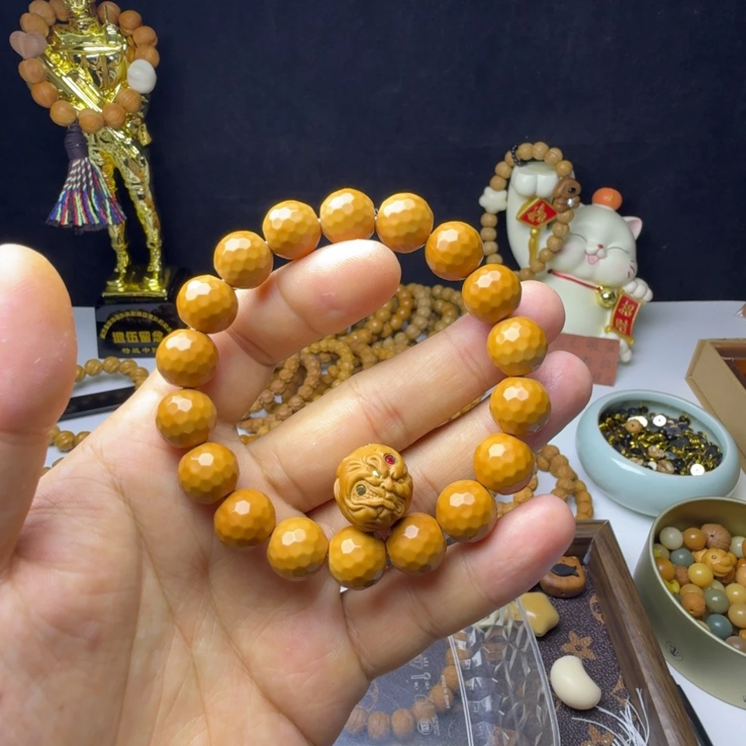 ，***猴头核桃吊坠钻石面➕单颗