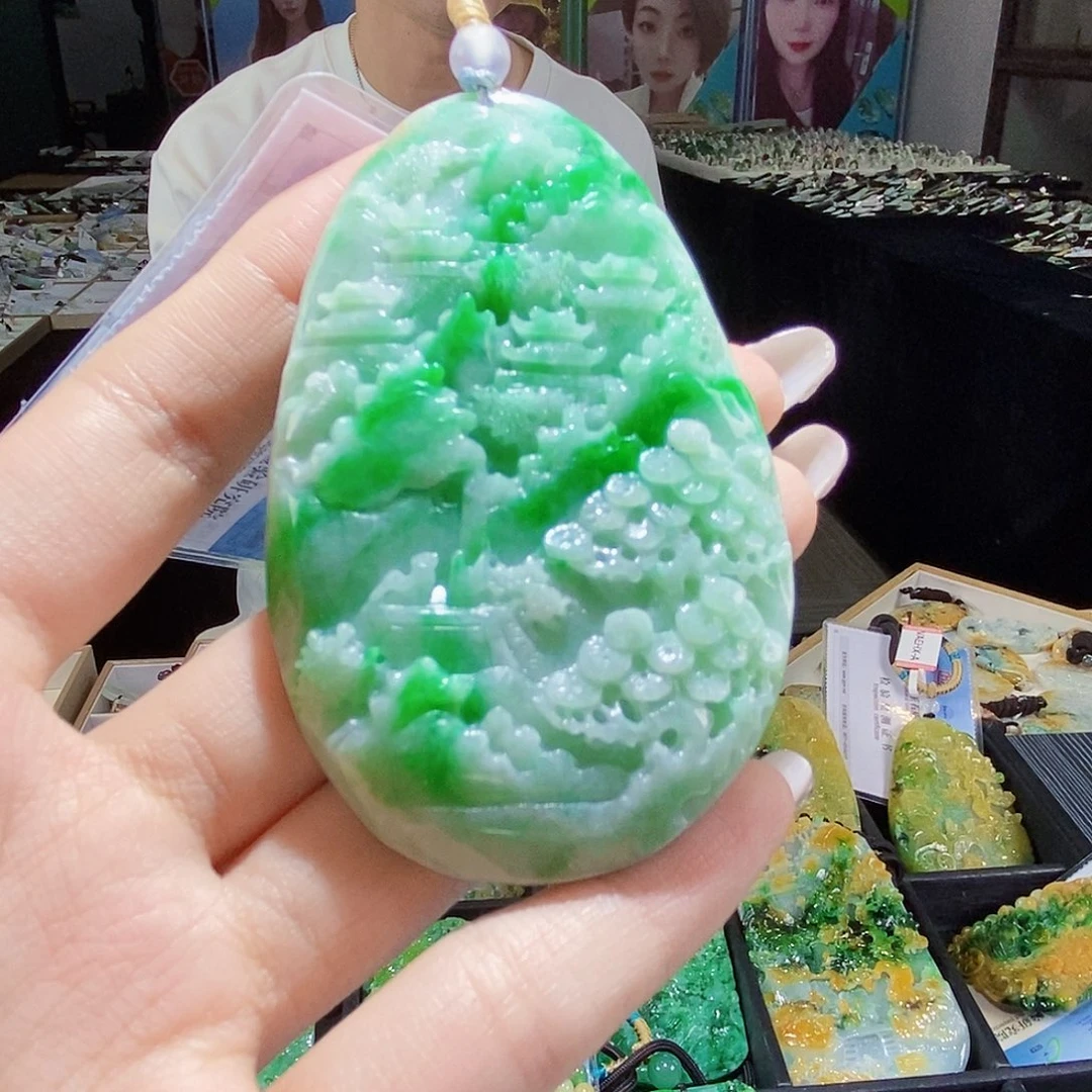 颈饰未镶嵌翡翠翡翠