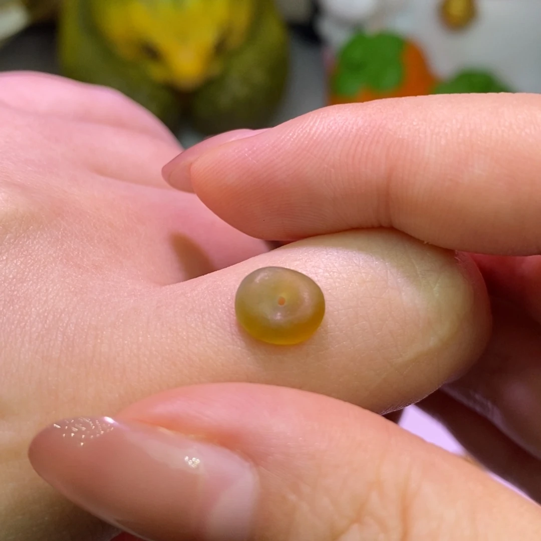 定制翡翠未镶嵌扣子
