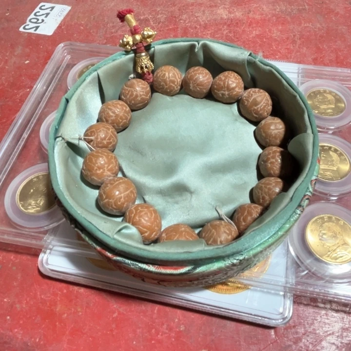 滴血莲花菩提手串