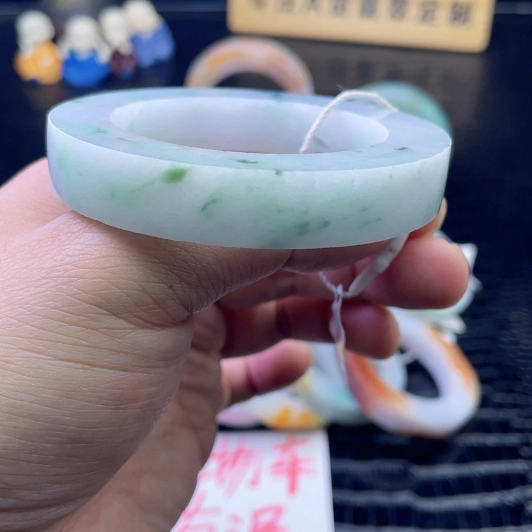 未镶嵌翡翠定制翡翠