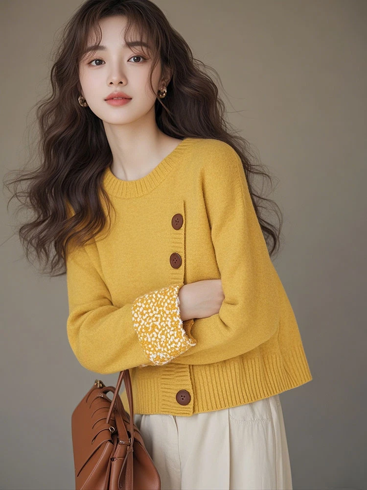 欧货重工小香风黄色斜扣内搭针织衫毛衣女2024新款冬季慵懒高级感