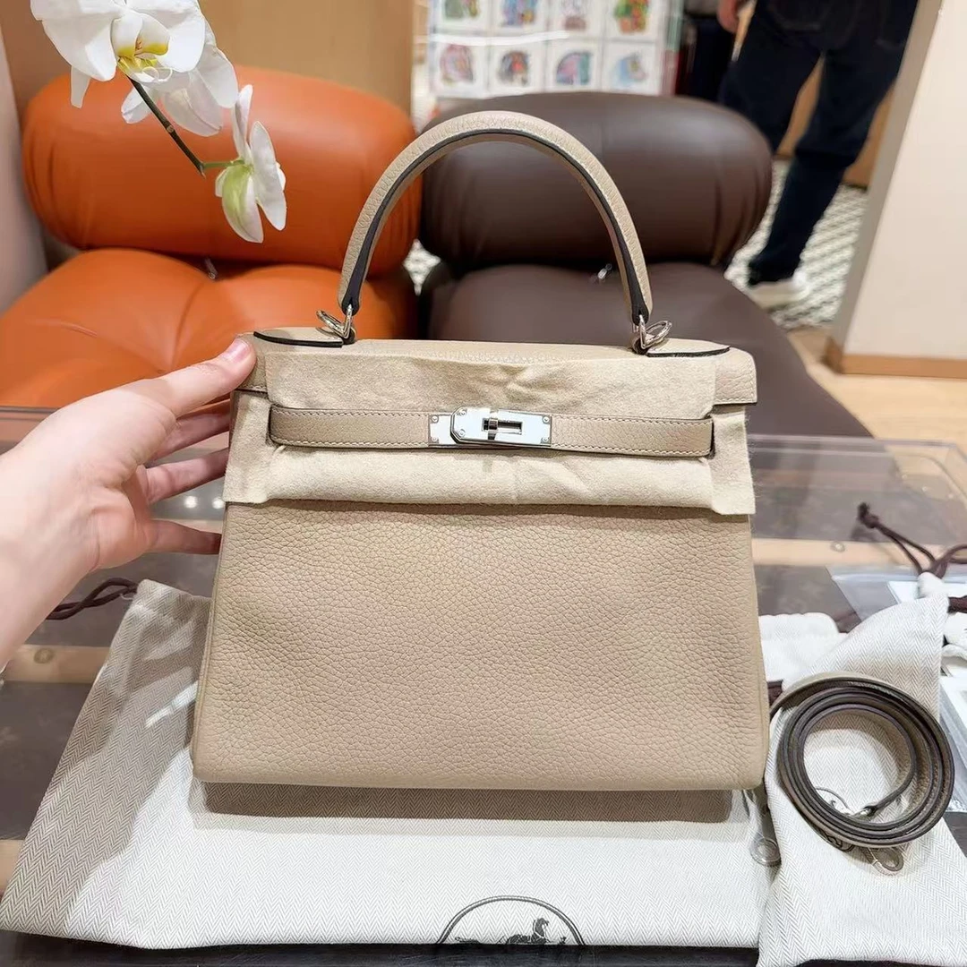 99新 Hermes/爱马仕 kelly 28 风衣灰银扣 Togo皮 Z刻