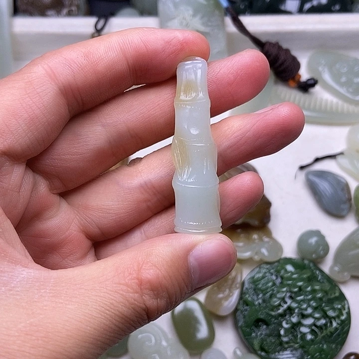 未镶嵌和田玉挂件