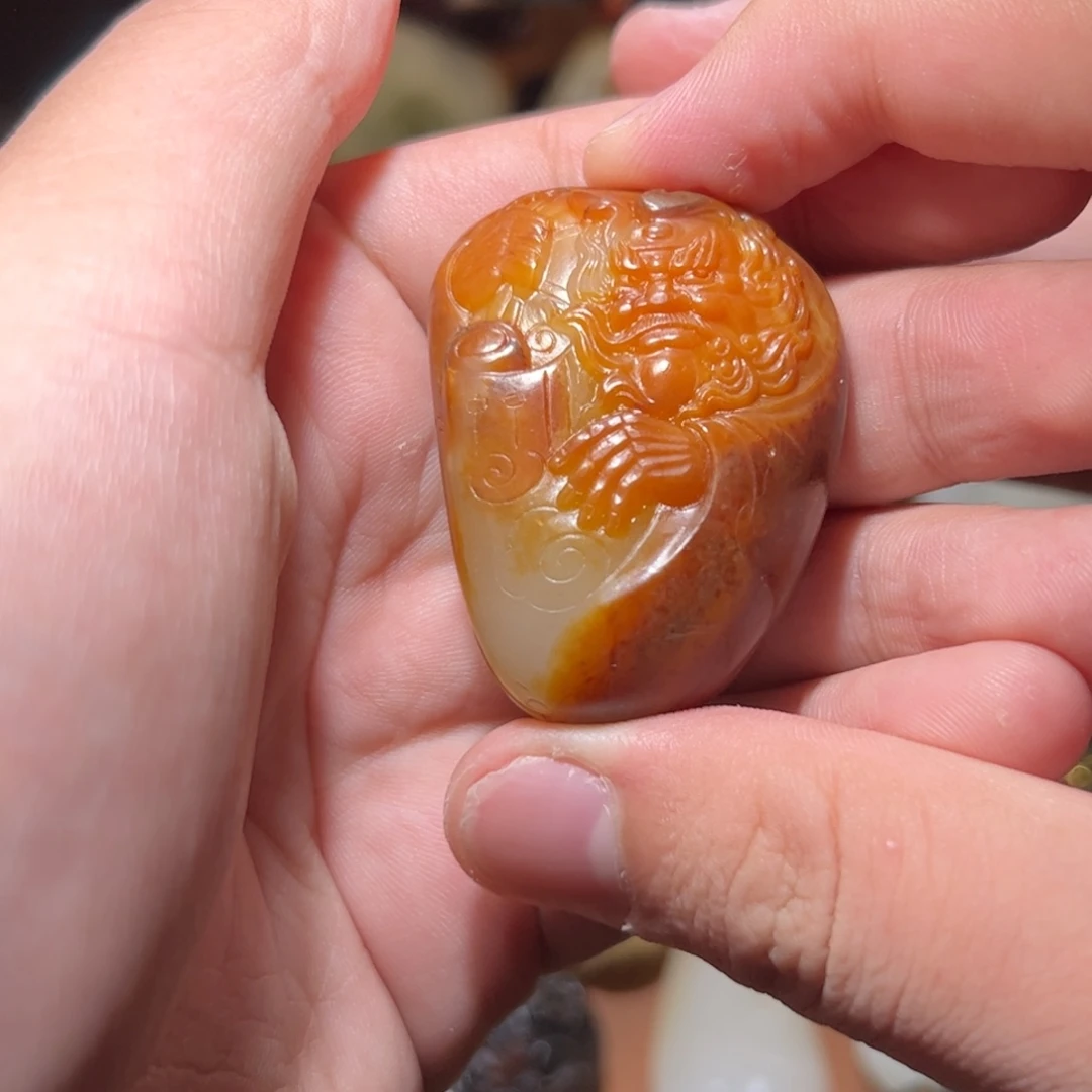 和田玉未镶嵌车挂