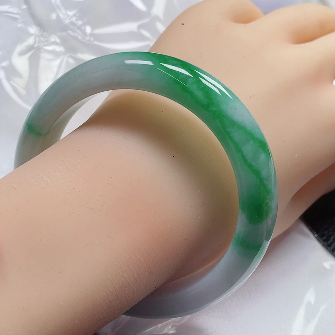 翡翠手镯未镶嵌缅甸翡翠手镯58圈