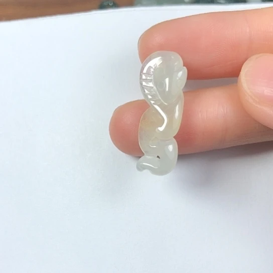 翡翠未镶嵌颈饰缅甸A货，每天1点半开播