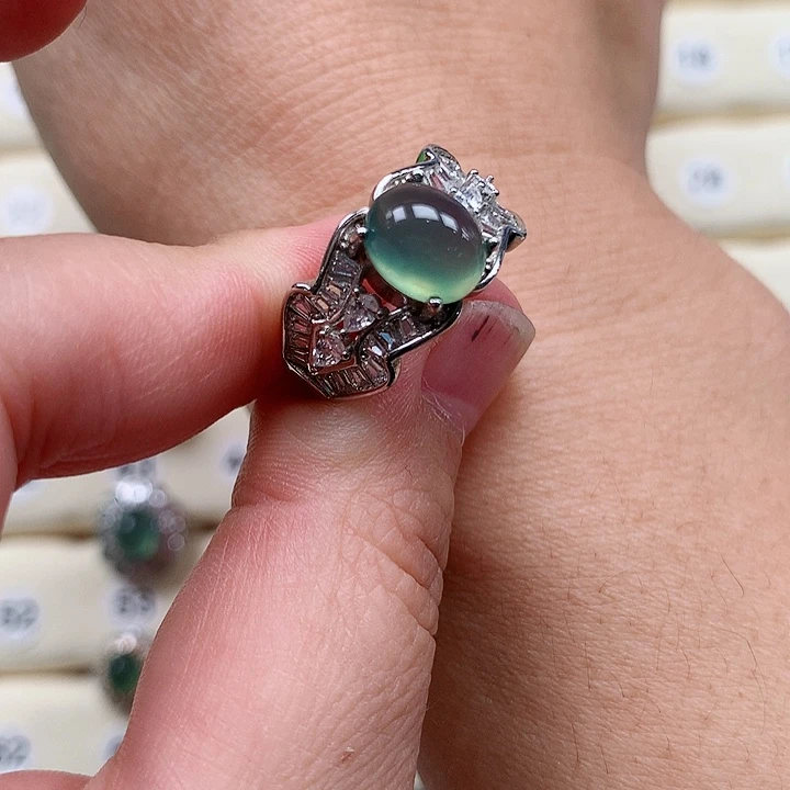 蛇纹石玉戒指银S925镶嵌那****?