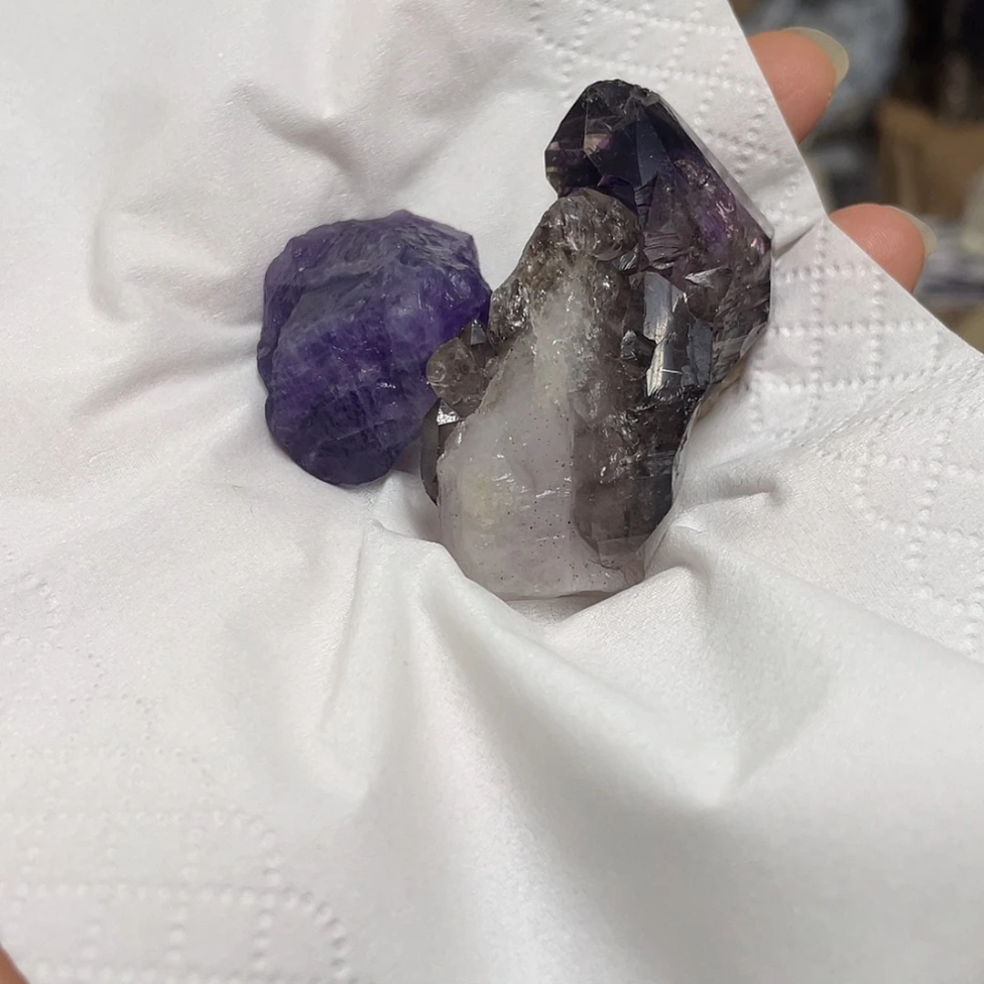 水晶柱未镶嵌水晶?****~