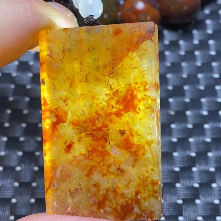 玛瑙/玉髓颈饰未镶嵌饺**子