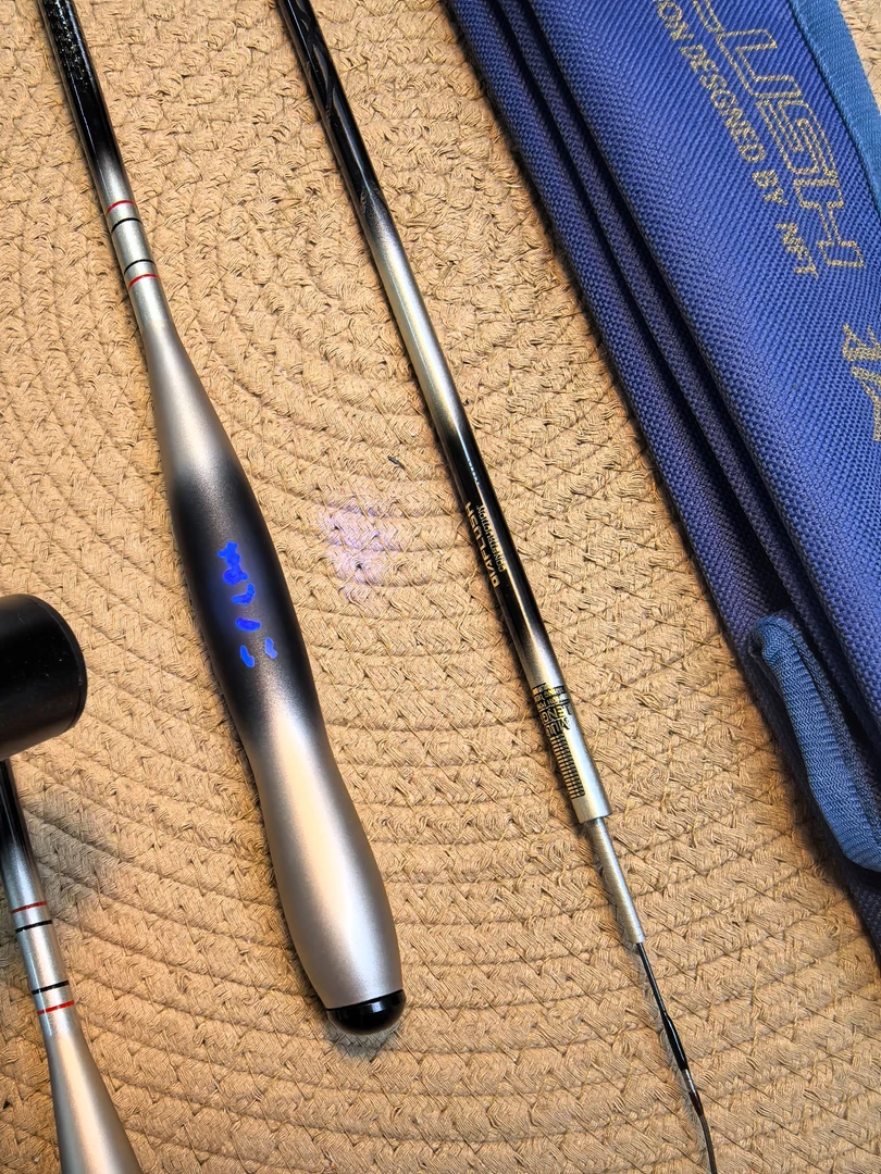 【跨海】新品  拔萃  超细超轻高碳46T鲫鱼竿28调高碳超硬台钓竿