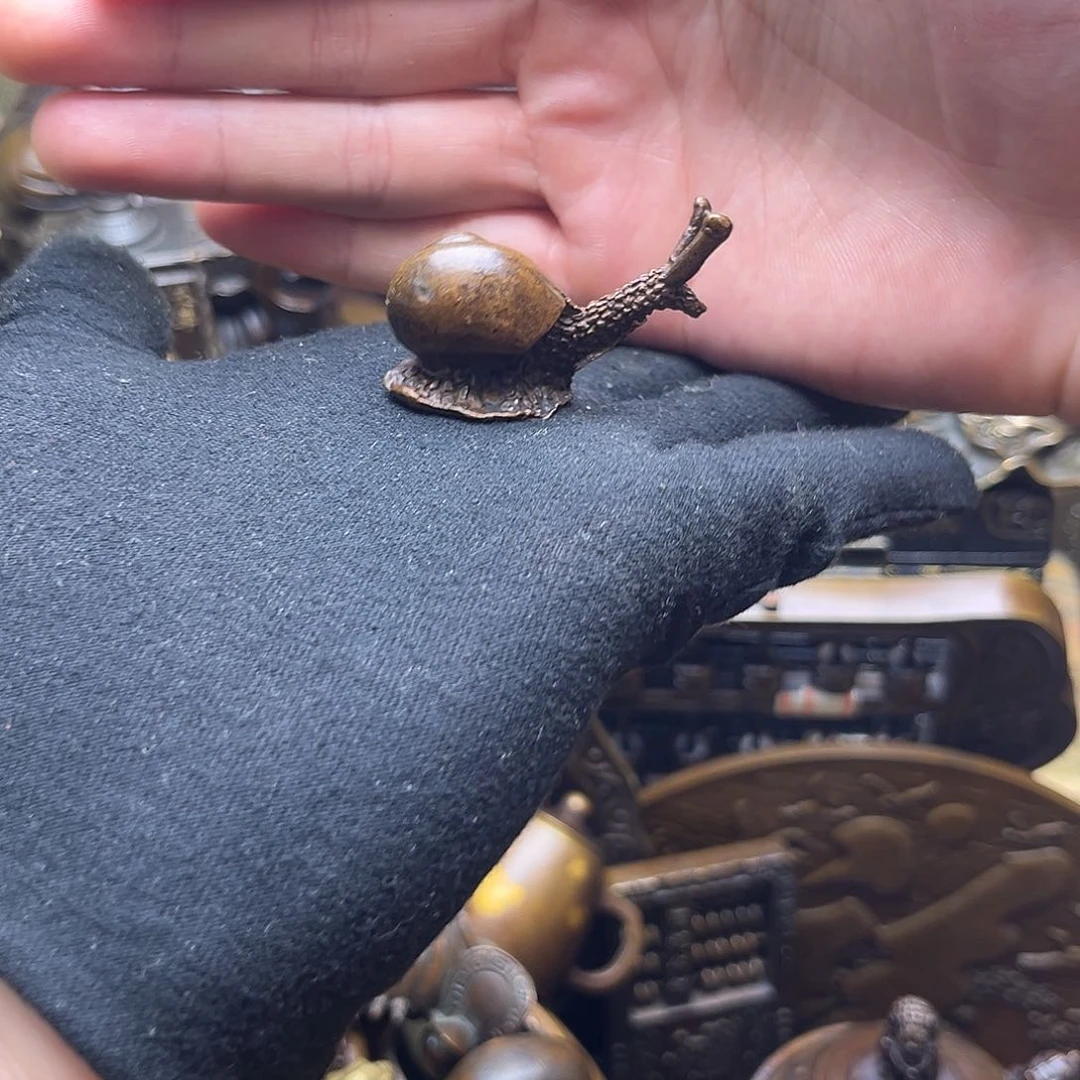 精美铜器批发档口